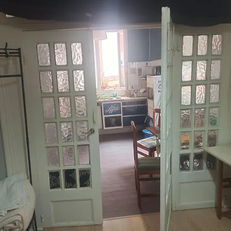 Kwatera prywatna Comoda Centro *